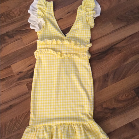 PrettyLittleThing Dresses & Skirts - PRICE DROP Yellow dress NWT
